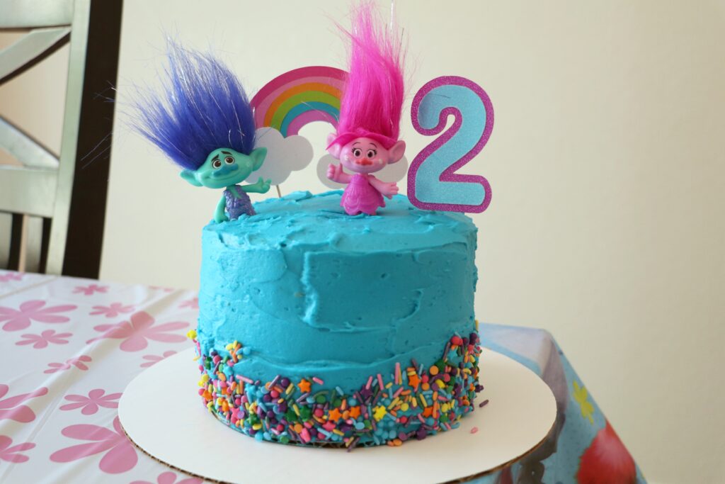 DIY Trolls Birthday Cake