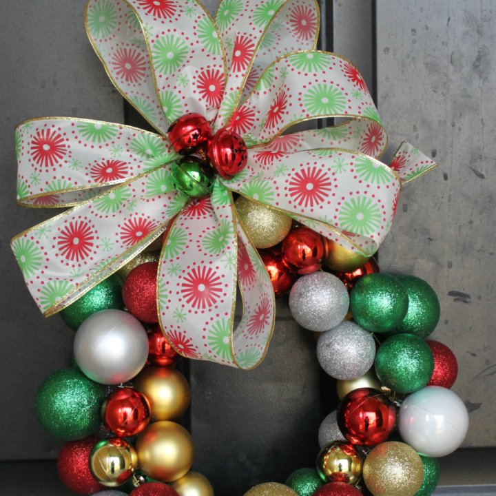 DIY: Christmas Ornament Wreath