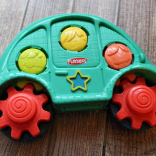 Roll ‘n Gears Car from Playskool Makes a Great on-the-go Toy!