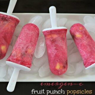 Fruit Punch Popsicles That are Packed with Vitamin C!