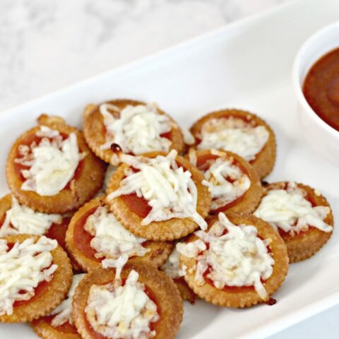 Pizza Crackers – The Perfect Lunchtime Snack!