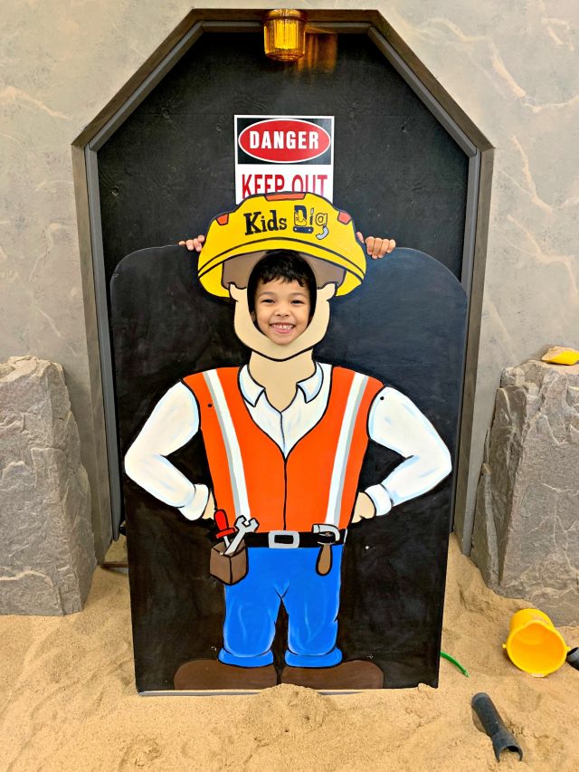 Indoor Sandy Fun at Kids Dig in Littleton! » The Denver Housewife