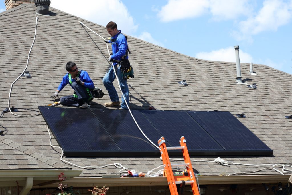 6 Things to Know About Solar Panels for Your Home » The Denver Housewife