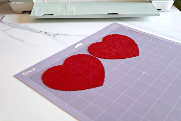 How to Cut Felt with Cricut Explore Air 2 or Cricut Explore Air 3 » The