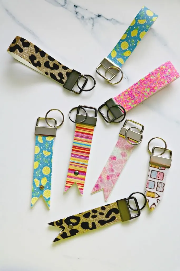 How to make leather keychains with Cricut Explore Air 2