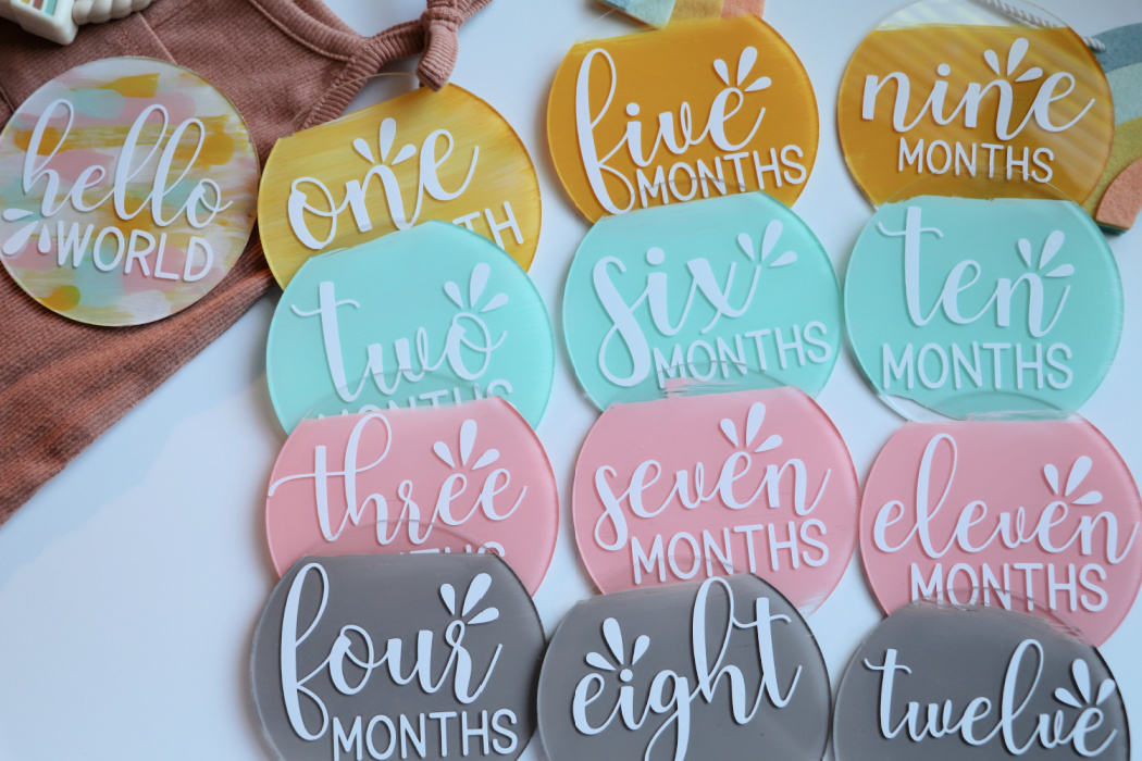 Baby Milestone Acrylic Rounds Tutorial 