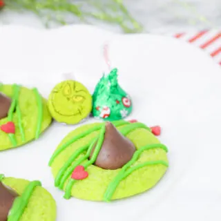 Grinch Blossom Cookies