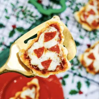 christmas tree shaped pizzas