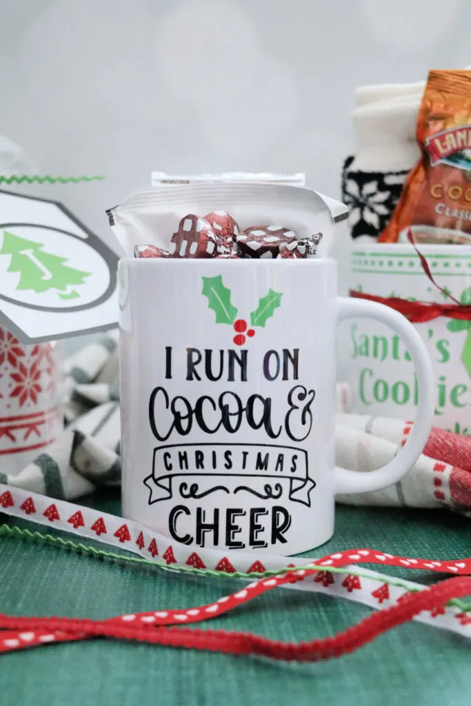 How to Gift Cricut Christmas Mugs