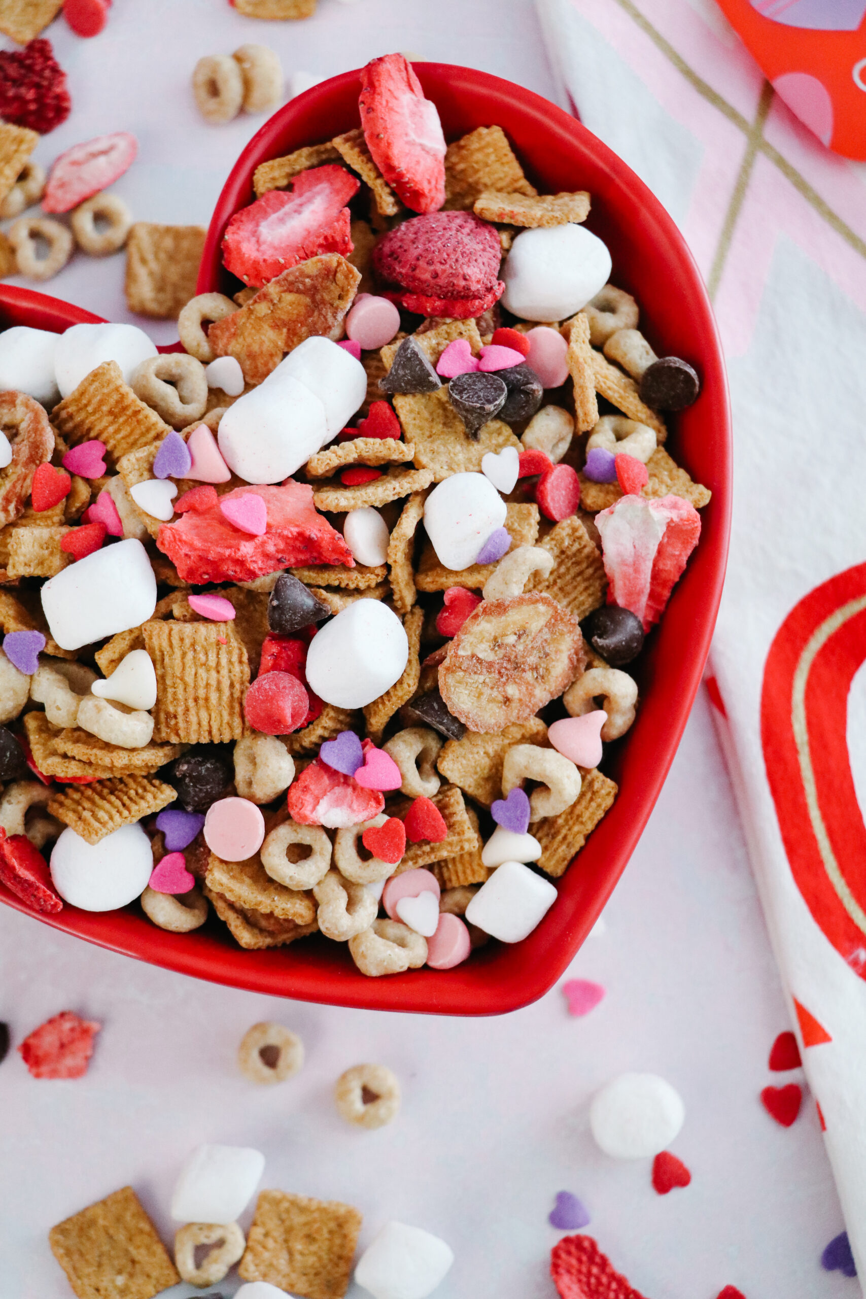 Valentine S'more Snack Mix