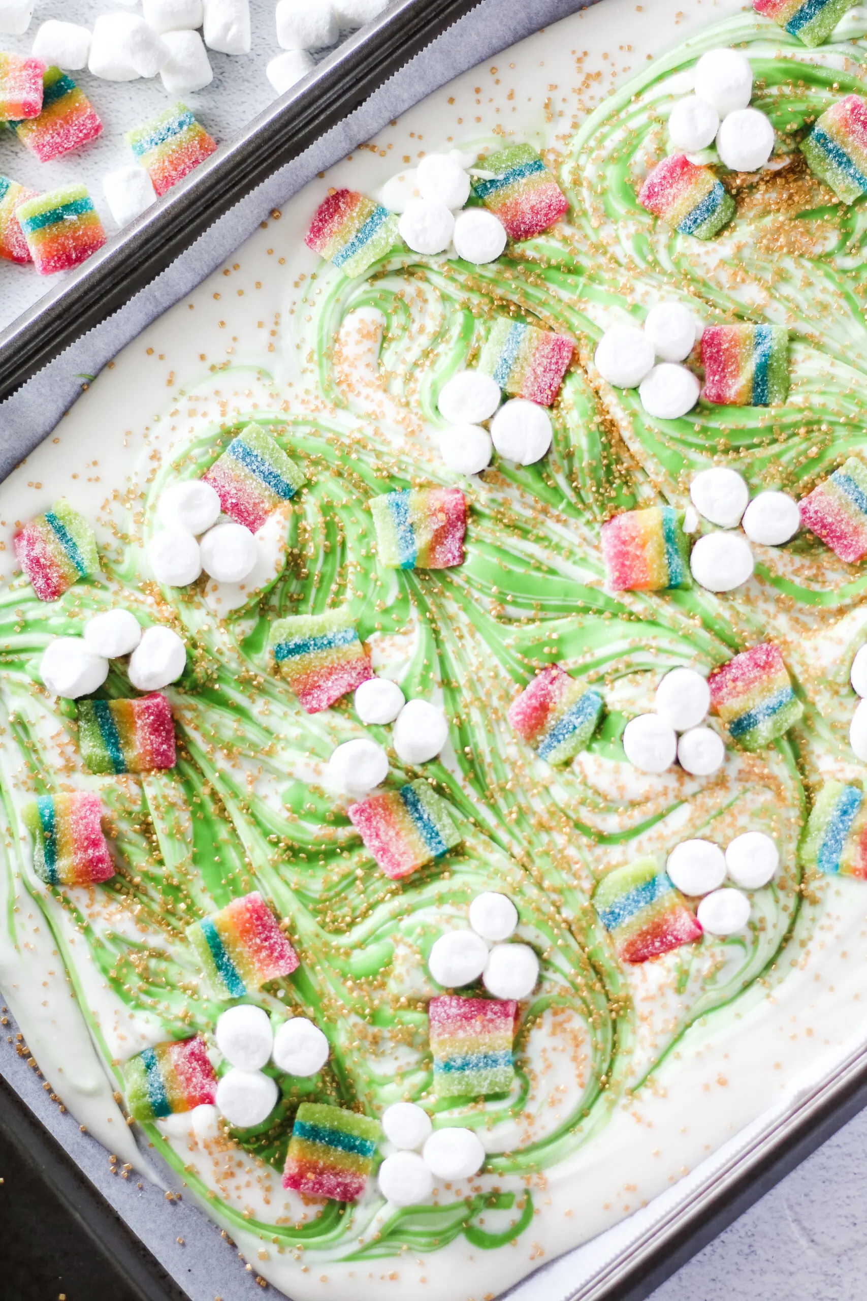 Pot o Gold St Patrick's Day Candy Bark