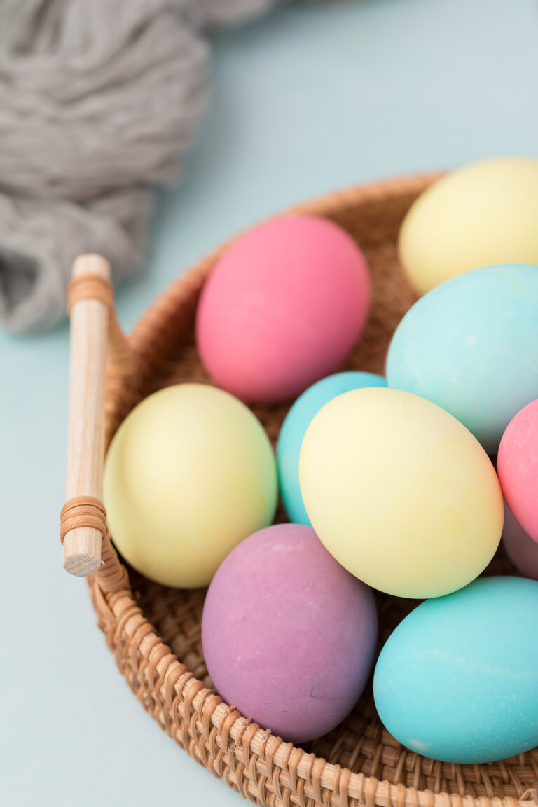 How to Dye Eggs with Food Coloring » The Denver Housewife