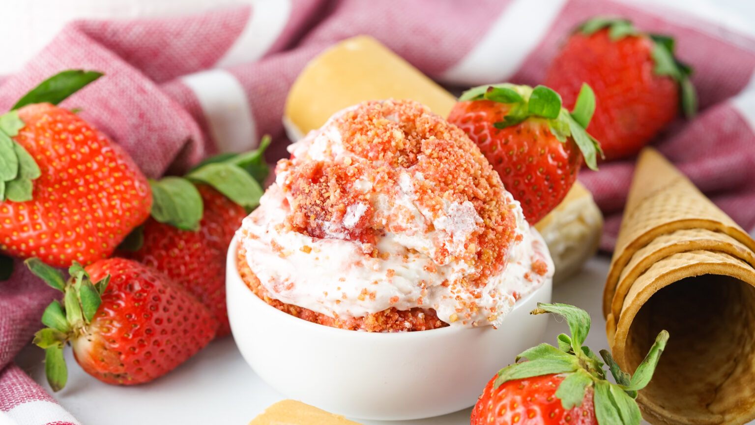 Strawberry Crunch Ice Cream » The Denver Housewife