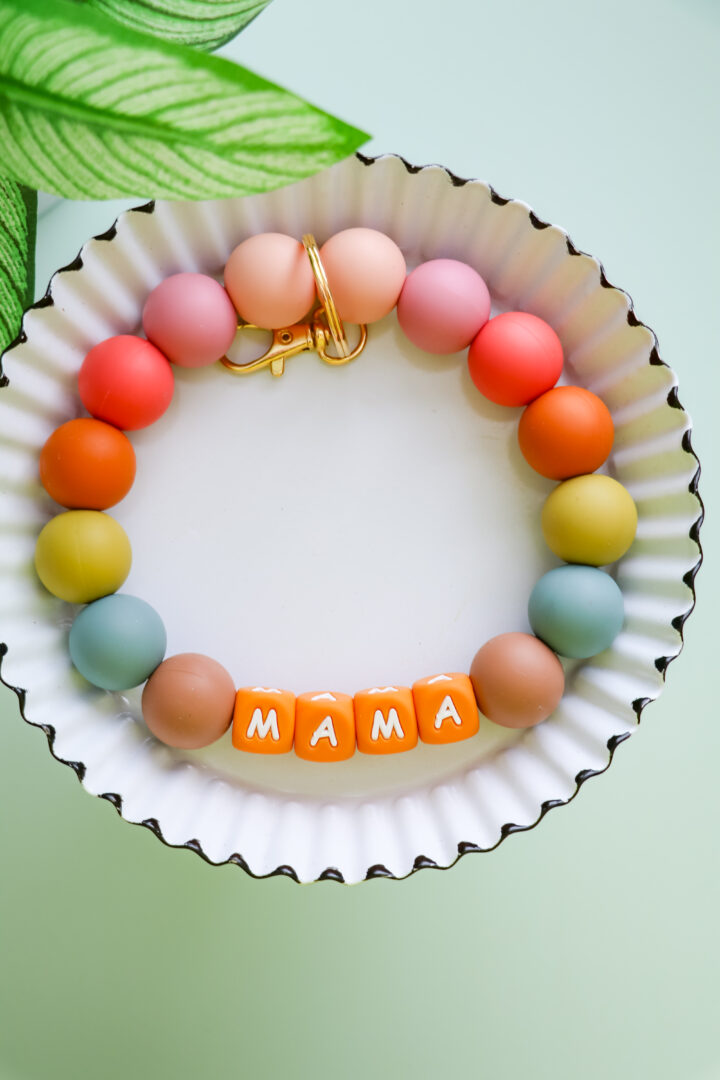 Silicone Beaded Keychain Wristlet Tutorial » The Denver Housewife