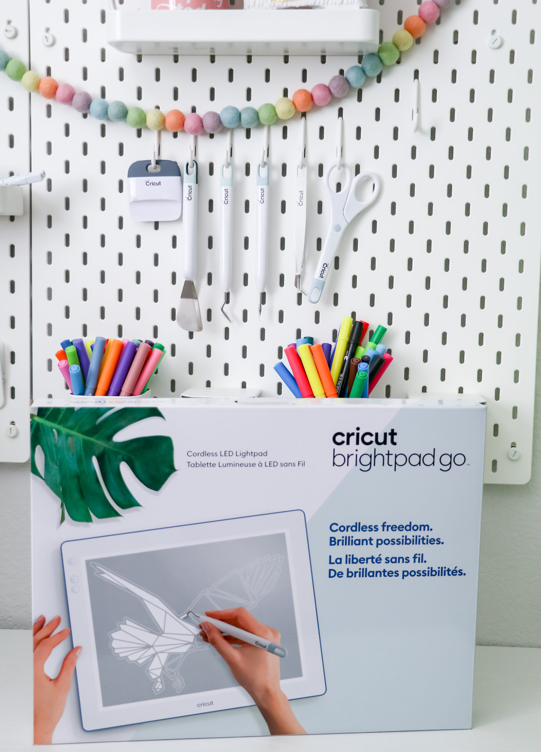 Cricut BrightPad - Overview and Basics 