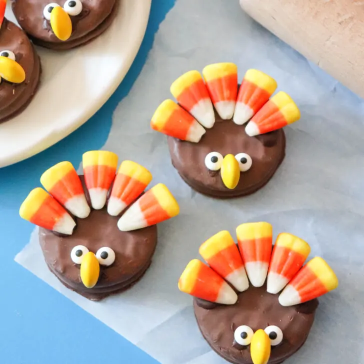 turkey cookies, 21 Easy Turkey Cookies To Bake For Thanksgiving