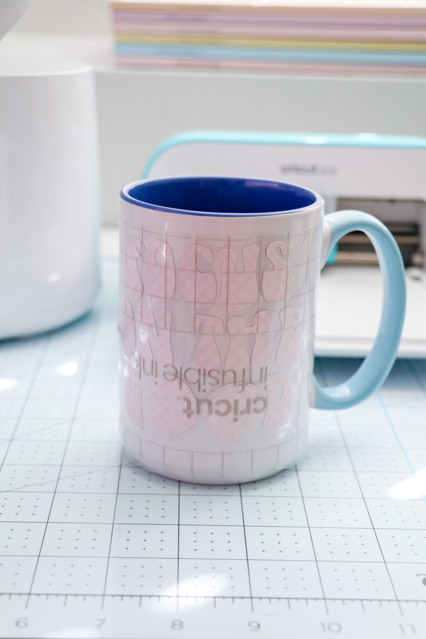 How to Make a Personalized Mug with Cricut Mug Press » The Denver Housewife