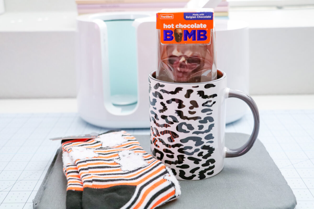 How to Make a Personalized Mug with Cricut Mug Press » The Denver Housewife