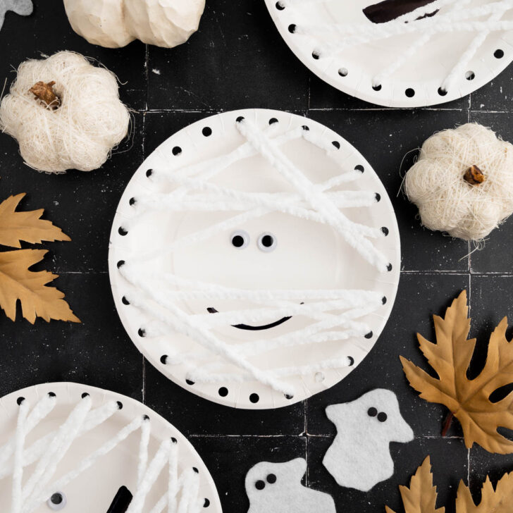 Paper Plate Mummy Craft