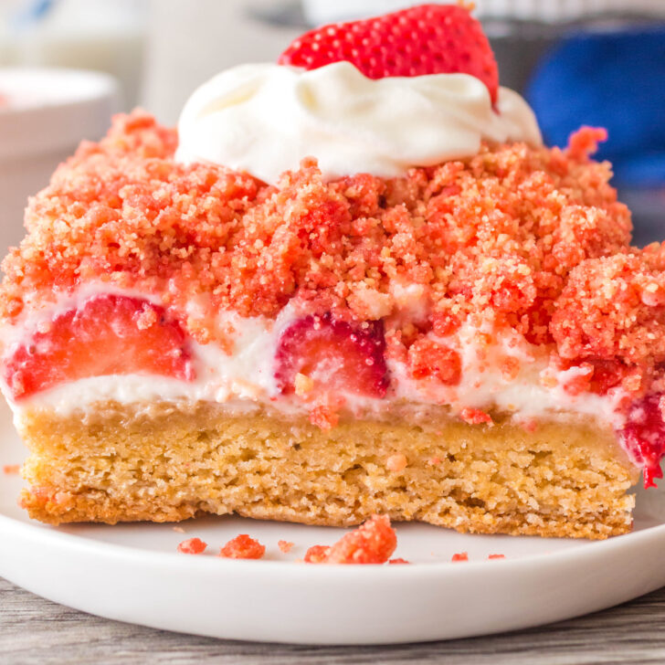 Strawberry Shortcake Crunch Bars